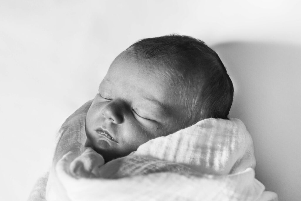 Newborn baby photo - at home